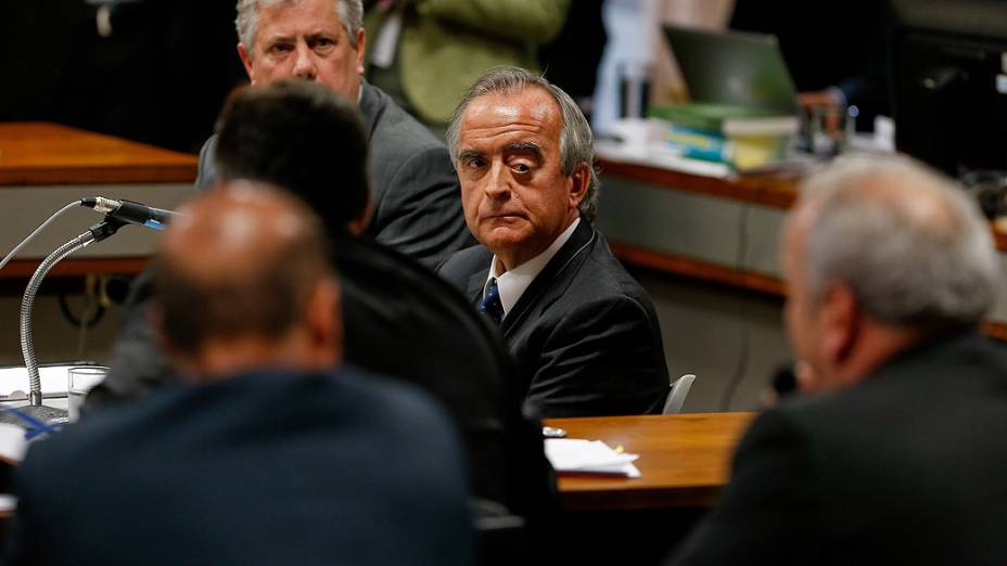 Nestor Cerveró - Sessão da CPI mista Petrobras destinada a acareação entre os dois ex-diretores da Petrobras Paulo Roberto Costa (Abastecimento) e Nestor Cerveró (Internacional), nesta terça-feira (02), no Congresso, em Brasília