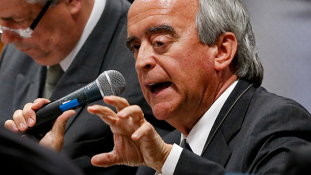Nestor Cerveró - Sessão da CPI mista Petrobras destinada a acareação entre os dois ex-diretores da Petrobras Paulo Roberto Costa (Abastecimento) e Nestor Cerveró (Internacional), nesta terça-feira (02), no Congresso, em Brasília