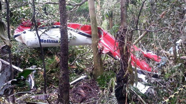 Local da queda de helicóptero em Bertioga, no litoral de São Paulo