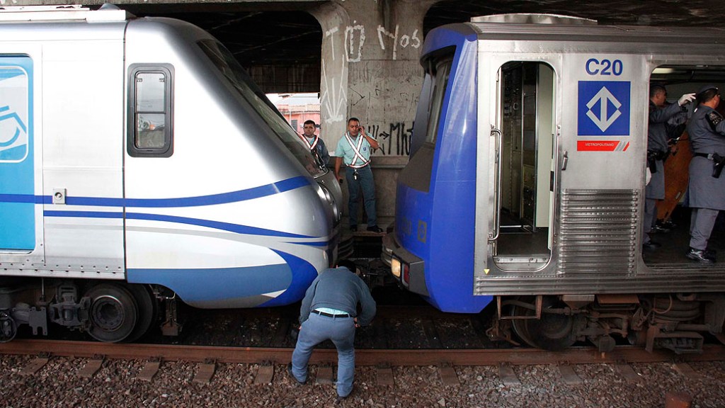 Dois trens da linha 3-Vermelha do Metrô colidiram na região da estação Carrão, na zona leste de São Paulo, nesta quarta-feira