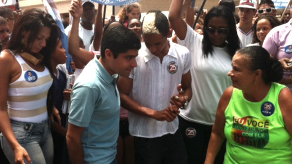 ACM Neto criticou a Justiça Eleitoral baiana na manha desta quinta-feira, em uma caminhada no bairro Pau Miúdo, em Salvador