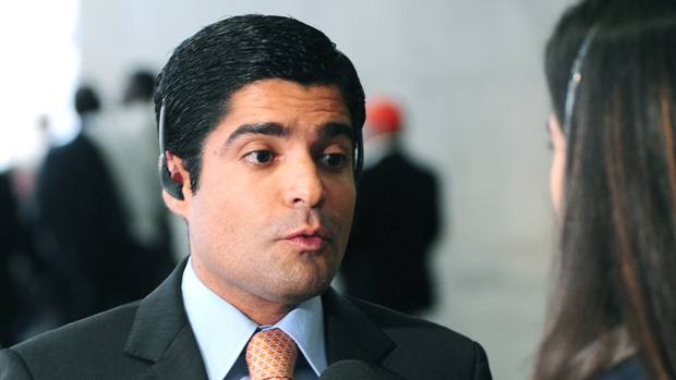 O prefeito de Salvador, ACM Neto, lidera a disputa eleitoral, segundo o Ibope