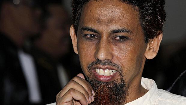 Acusação pede prisão perpétua ao terrorista indonésio Umar Patek