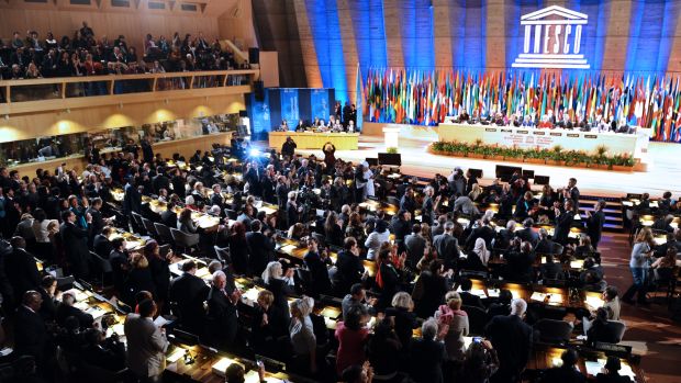 Na conferência da Unesco, presentes aplaudem adesão palestina