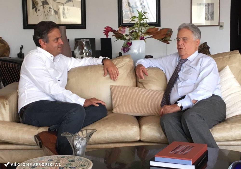 O presidente nacional do PSDB, senador Aécio Neves (MG), se encontrou nesta segunda-feira com o ex-presidente Fernando Henrique Cardoso, em São Paulo