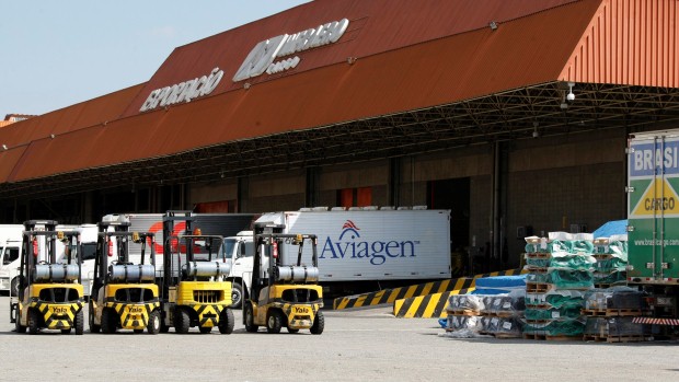 Máquinas paradas no Aeroporto de Viracopos, em Campinas