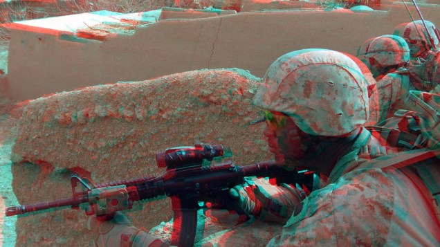 Em imagem 3D, fuzileiros navais americanos na cidade de Musa Qala, Afeganistão