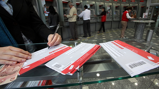 Economista propõe soluções para o alto endividamento