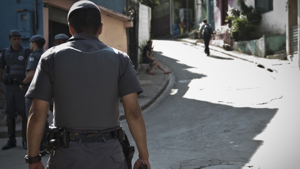 Governador de São Paulo, Geraldo Alckmin, afirmou que a Corregedoria da Polícia Militar demitiu mais de 500 homens em 2014