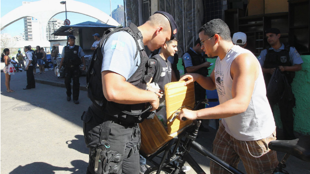 Mais de 30 presos em ação contra o tráfico na Rocinha