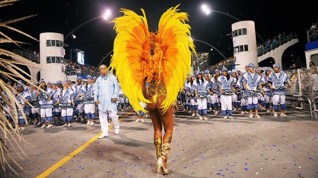 Milena Nogueira no desfile da Águia de Ouro, em São Paulo