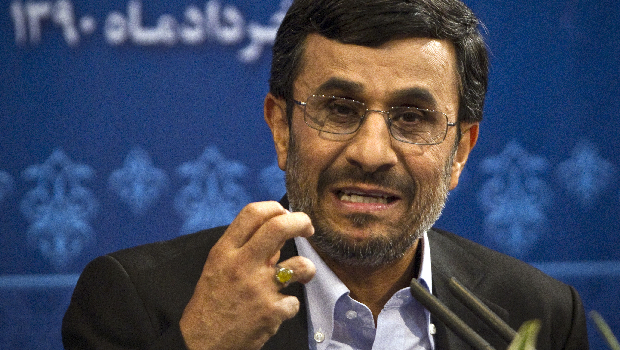 "Eu já disse antes que esse trem nuclear do Irã não tem freios nem marcha ré... Continuaremos o nosso caminho", afirmou Ahmadinejad