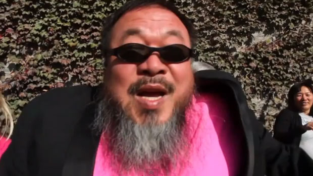 Ai Weiwei faz sua paródia de 'Gangnam Style'