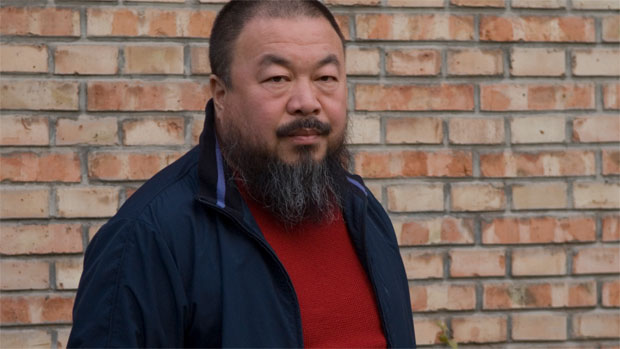 O artista chinês Ai Weiwei tem sua primeira exposição individual montada no Brasil