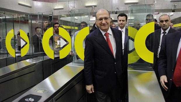 O governador Geraldo Alckmin inaugura a Estação Pinheiros do Metrô