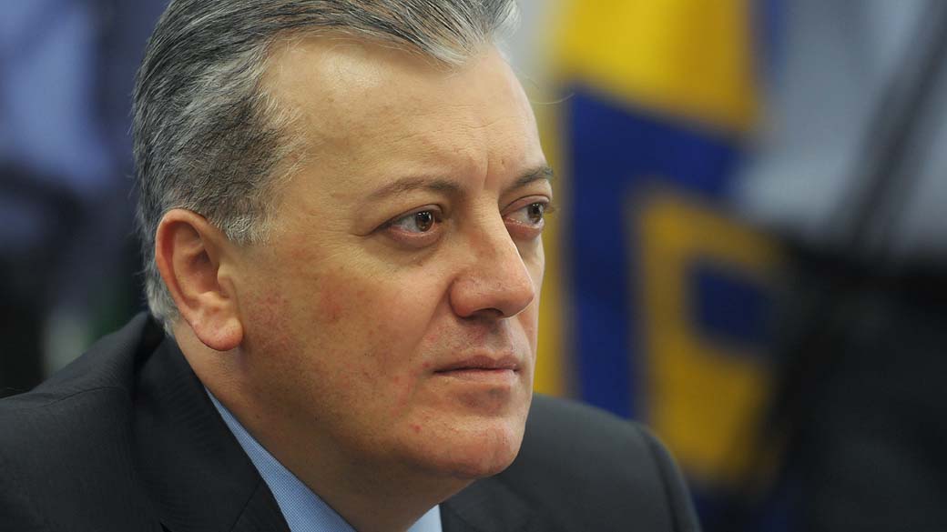 Aldemir Bendine renunciou nesta tarde de sexta à presidência do Banco do Brasil