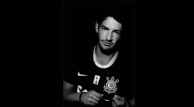 Alexandre Pato é contratado pelo Corinthians