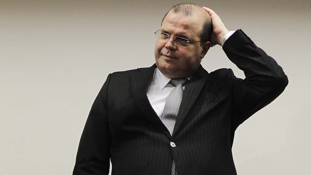 Alexandre Tombini, presidente do Banco Central, votou a favor da elevação dos juros