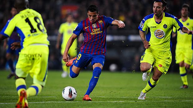 Alexis Sanchez fez dois gols na vitória do Barcelona