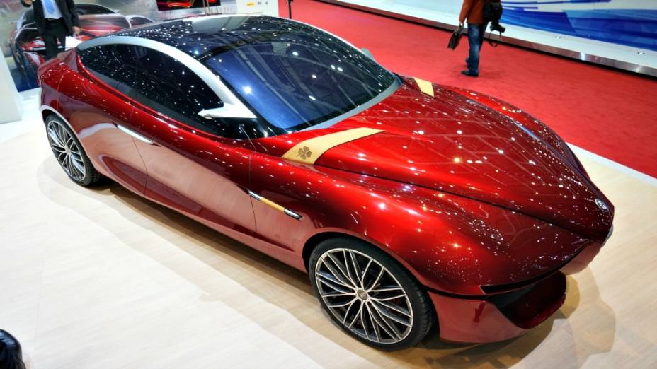 Alfa Romeo Gloria: cupê desenvolvido por 20 alunos do Istituto Europeo di Design (IED)