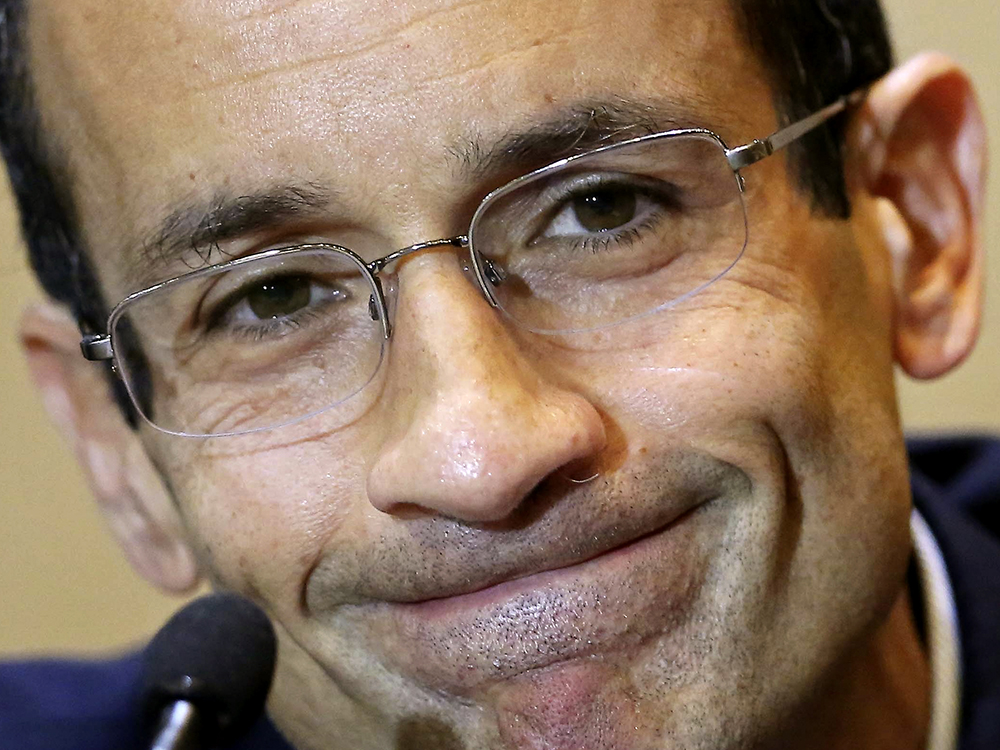 O executivo Marcelo Odebrecht, preso na Operação Lava Jato, durante depoimento à CPI da Petrobras em Curitiba, nesta terça-feira (01)