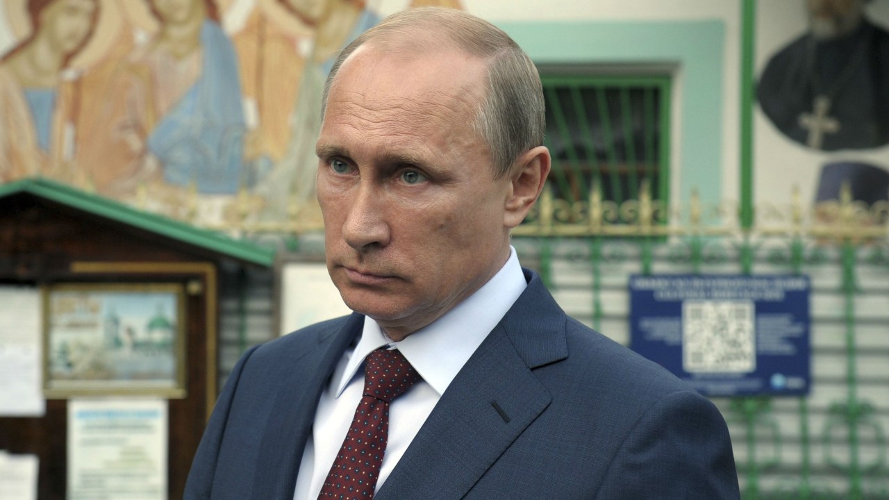 Presidente Vladimir Putin enfrenta sua pior crise econômica em 15 anos no poder