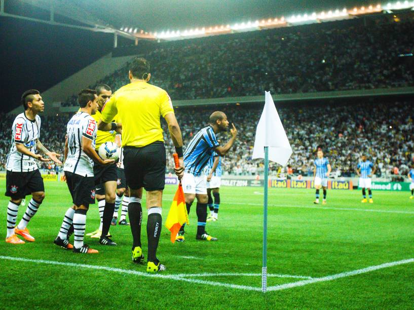 Corinthians bate o Grêmio no Itaquerão - 23/11/2014