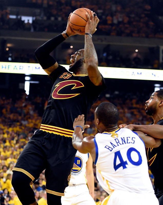 O jogador LeBron James, do Cleveland Cavaliers, no jogo 7 da final da NBA, contra o Golden State Warriors