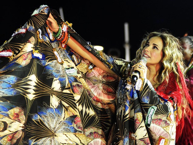 Daniela Mercury se apresenta em seu trio no circuito Barra Ondina