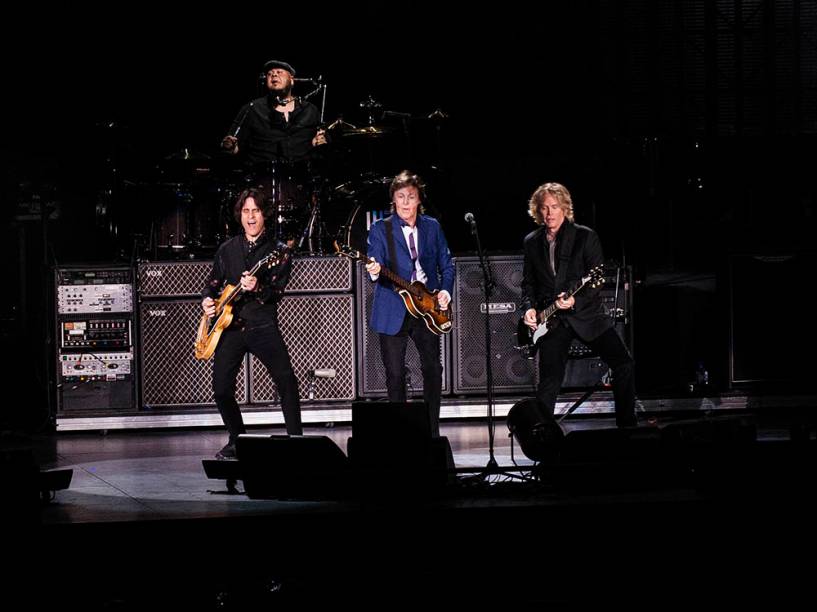 Ex-integrante dos Beatles, Paul McCartney, se apresentou no Rio de Janeiro na última quarta (12)