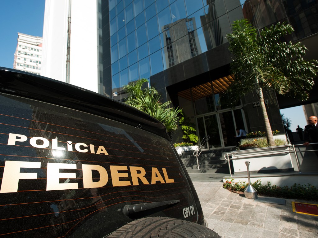 Polícia Federal cumpre mandado de busca e apreensão na sede da OAS Empreendimentos