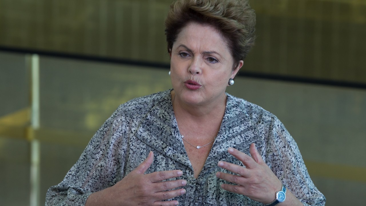 A presidente Dilma Roussef candidata a reeleição durante entrevista coletiva no Palácio da Alvorada