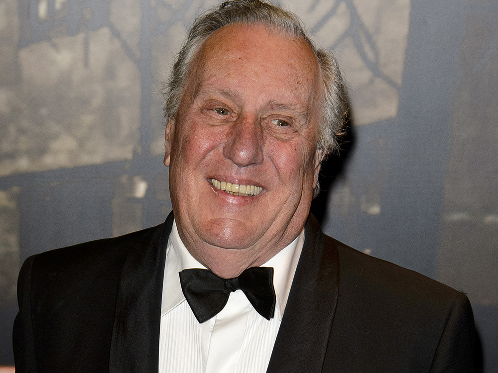 O escritor Frederick Forsyth
