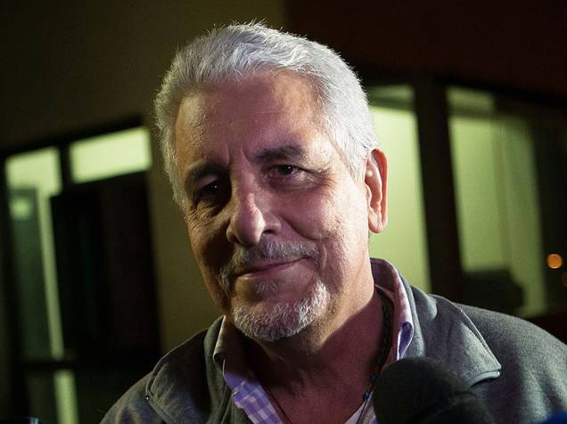 Henrique Pizzolato, ex-diretor de Marketing Banco do Brasil, condenado no processo do mensalão, deixa a prisão de Modena, na Itália, na terça-feira (28)
