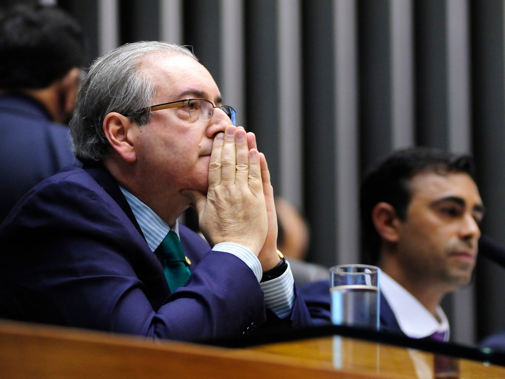 O Presidente da Câmara, Eduardo Cunha (PMDB/RJ), no plenário da Câmara, em Brasília, nesta quinta-feira (19). Cunha determinou que todas as comissões que estivessem funcionando naquele momento fossem suspensas