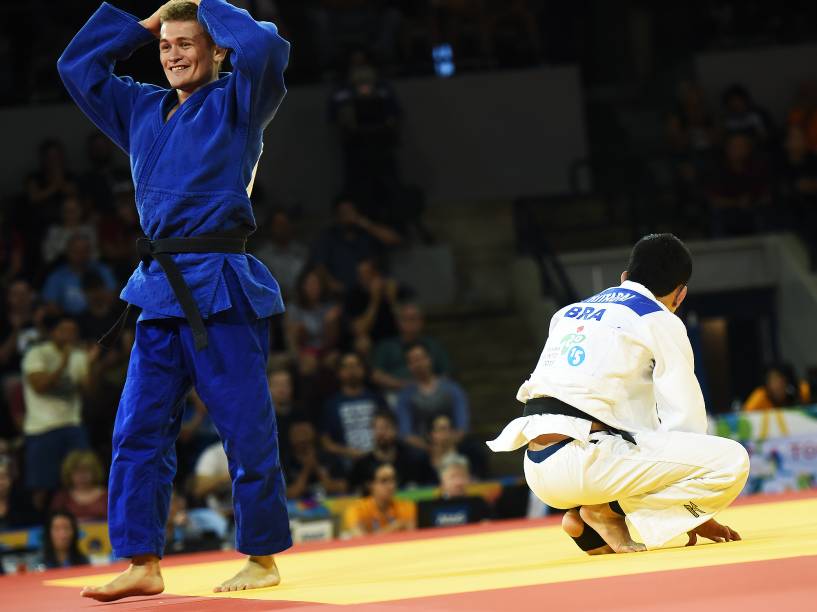 Disputa masculina pela medalha de prata no judo durante os Jogos Pan-Americanos, em Toronto, Canadá