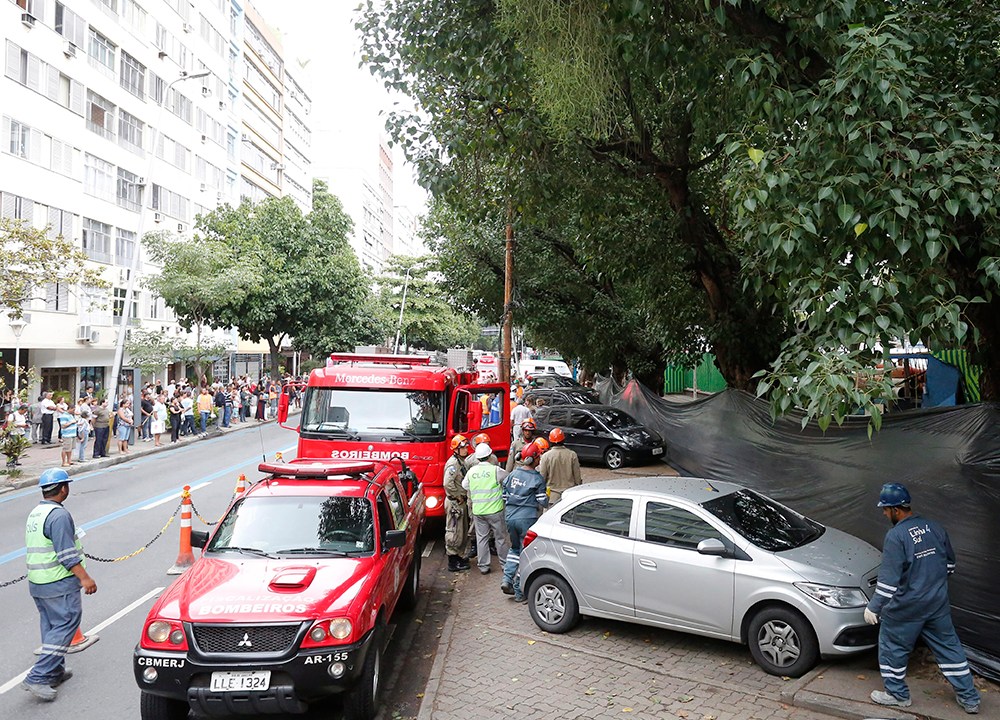 Acidente na obra da Linha 4 do Metrô na Praça Nossa Senhora da Paz, no Rio de Janeiro
