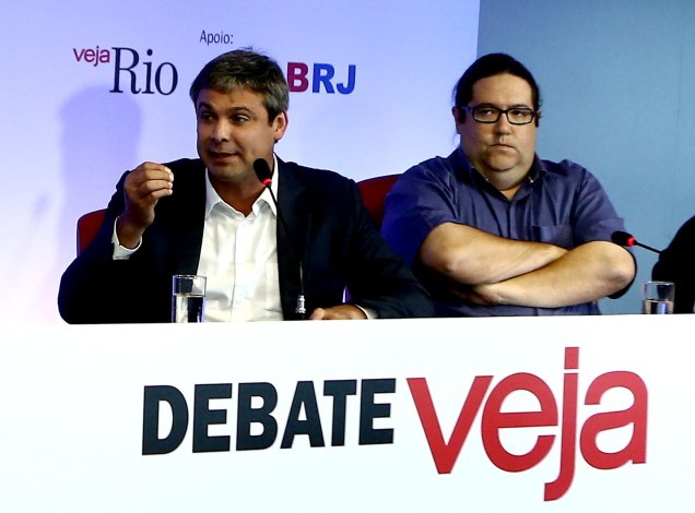 Lindberg e Tarcísio no Debate Veja entre candidatos ao governo do Rio