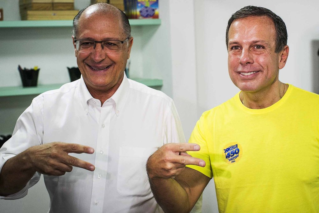 O pré-candidato a Prefeitura de São Paulo pelo PSDB, João Dória, vota no Diretório do Jardim América, nas prévias do partido para a escolha do representante a disputa do cargo de Prefeito de São Paulo