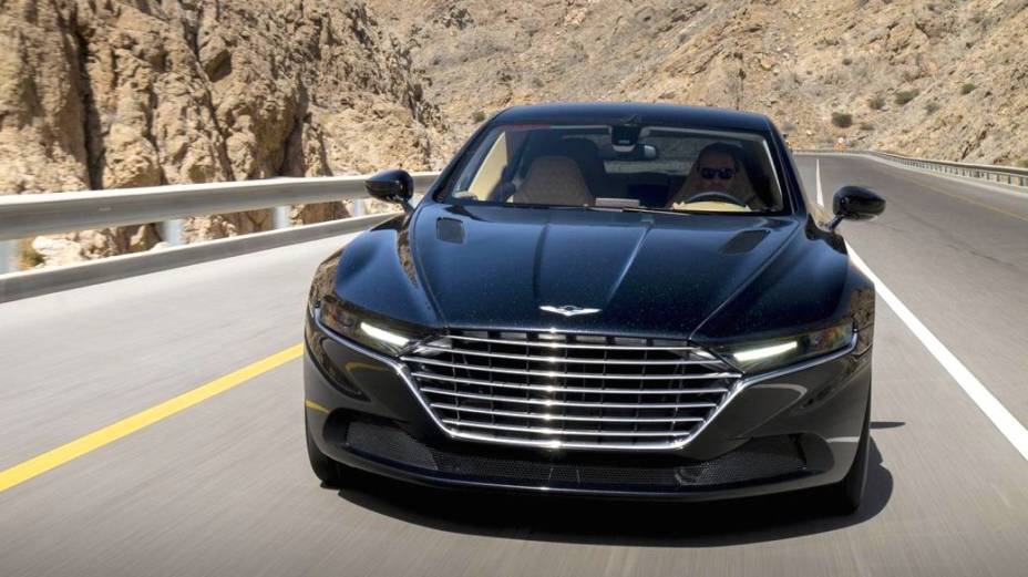 O novo Aston Martin Lagonda é testado em Omã