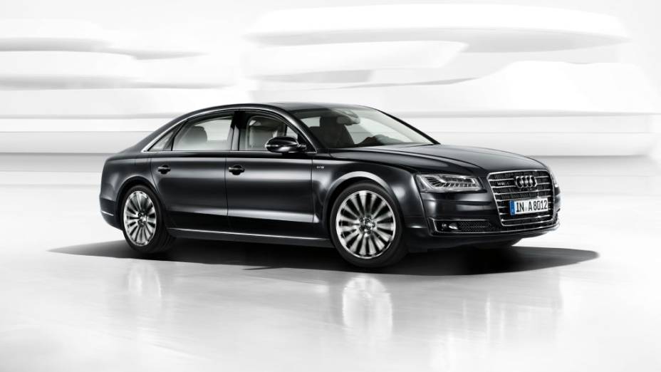 Audi A8: Versão topo de linha do sedã terá motor 6.3 W12 de 500 cv