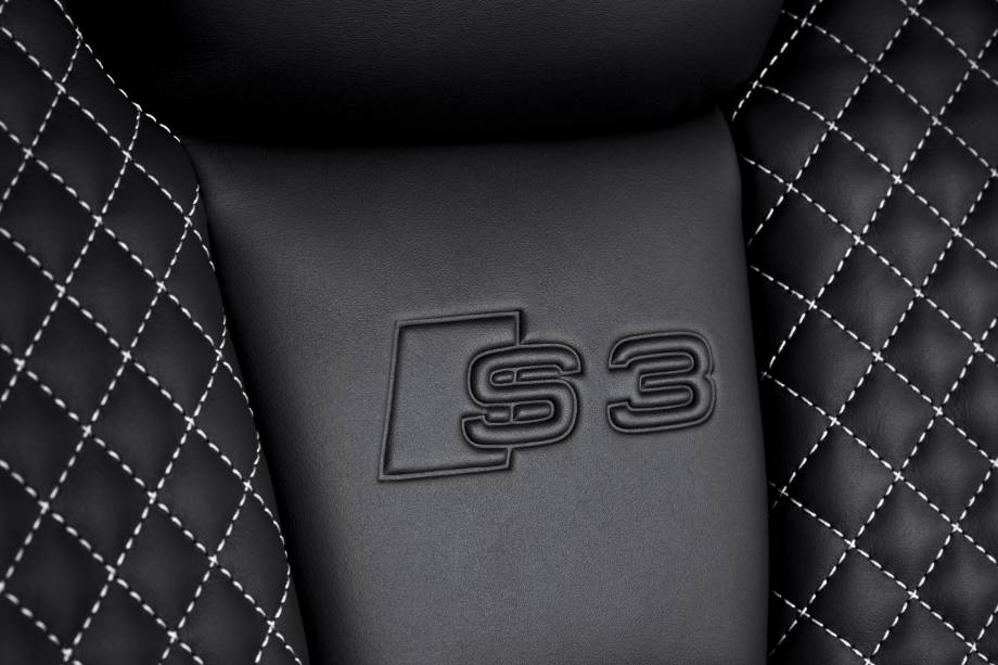 Sedã é equipado com motor 2.0 Turbo FSI e câmbio automatizado S tronic de seis velocidades