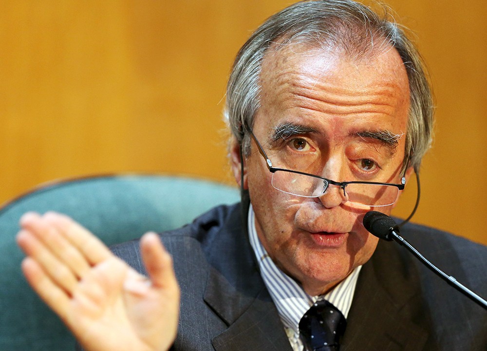 Nestor Cerveró durante a CPI da Petrobras na sede da Justiça Federal em Curitiba (PR) - 11/05/2015