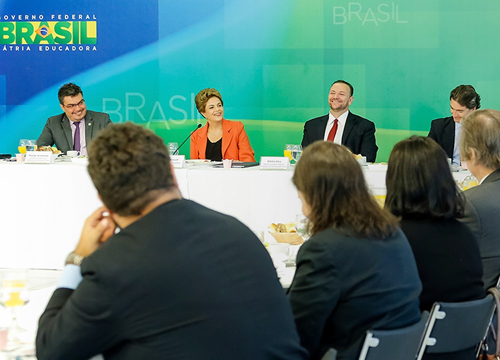 A presidente Dilma Rousseff recebeu, nesta sexta (15), jornalistas para um café da manhã no Palácio do Planalto