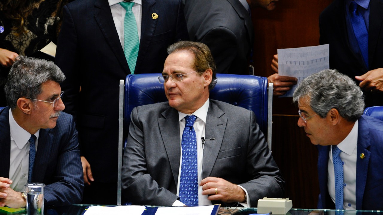 Mesa (E/D): senador Romero Jucá (PMDB-RR), senador Renan Calheiros (PMDB-AL) e senador Jorge Viana (PT-AC) - 01/02/2015