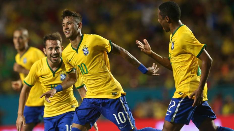 Com gol de Neymar, o Brasil derrota a Colômbia na volta de Dunga ao comando da seleção, em amistoso disputado em Miami