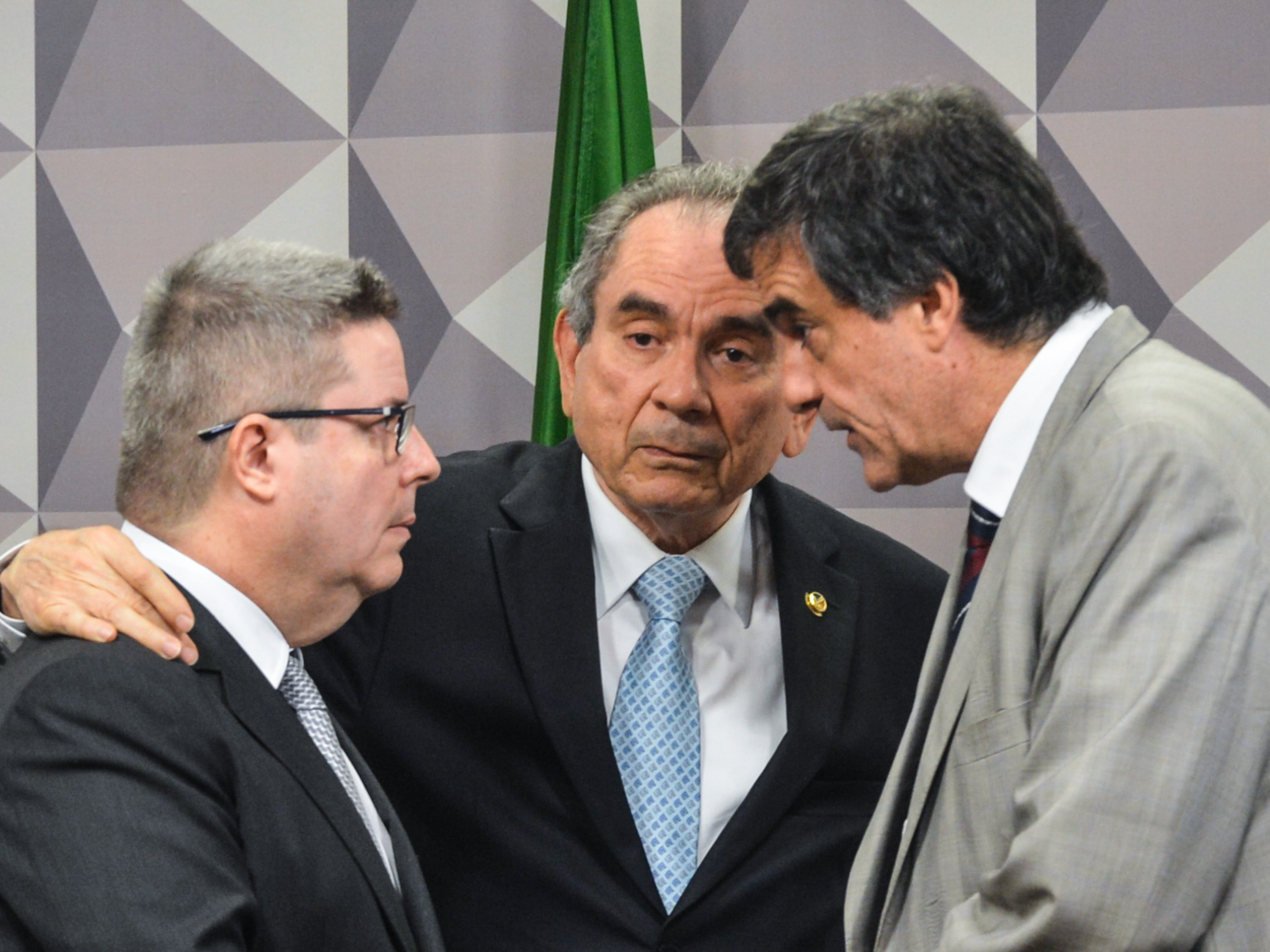 Sessão da Comissão do Impeachment no Senado discute o cronograma apresentado pelo relator Antonio Anastasia