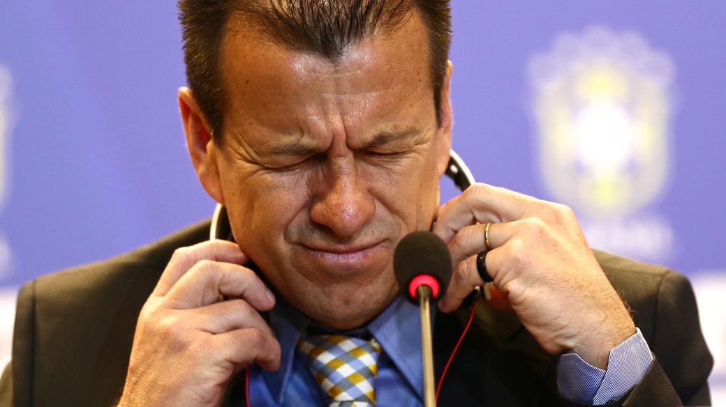Dunga convoca a seleção brasileira para o Superclássico das Américas - 17/9/2014