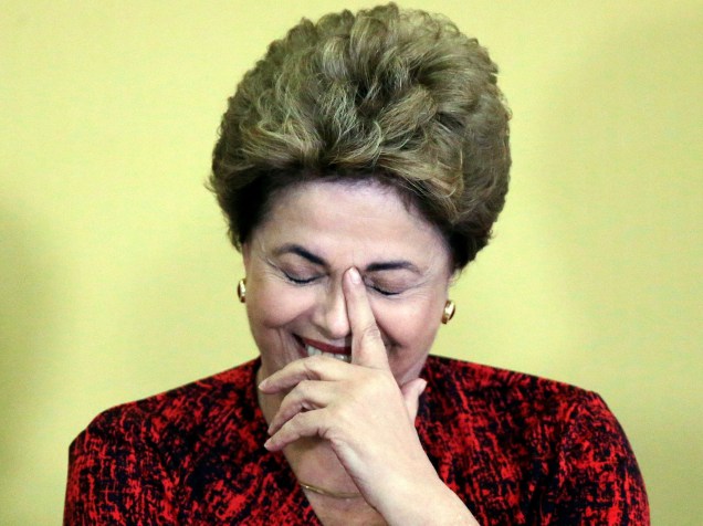 A presidente da República, Dilma Rousseff, durante cerimônia de anúncio da criação de novas universidades públicas, no Palácio do Planalto, em Brasília (DF) - 09/05/2016