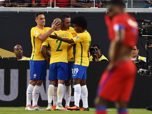 Renato Augusto faz o terceiro gol da Seleção Brasileira, contra o Haiti, em partida válida pela segunda rodada da Copa América Centenário, realizada nos Estados Unidos - 08/06/2016